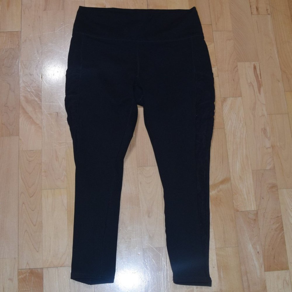 FABLETICS Women's Sz M Patterned Athletic Compression Leggings Mesh Pockets